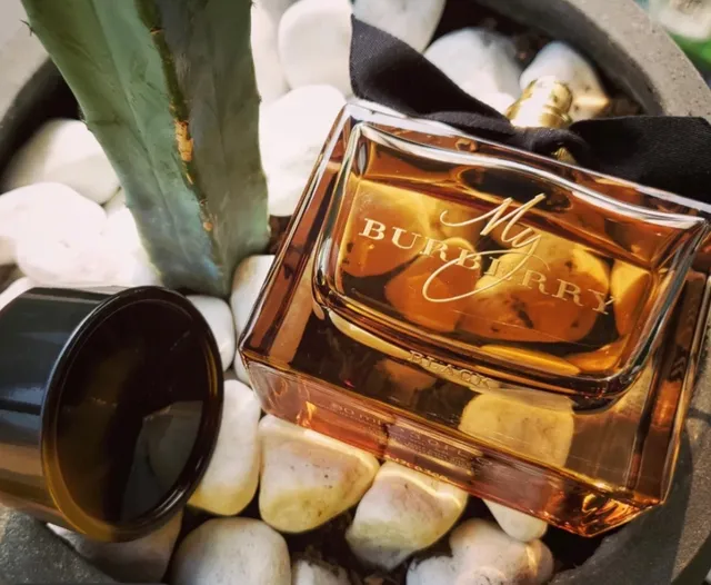 Burberry My Beige Gold Square-Cut Glass Bottle Cream Cap Perfume 3