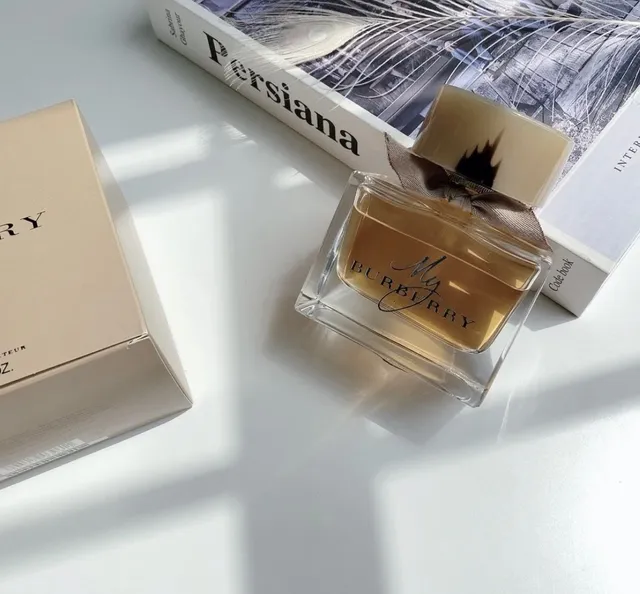 Burberry My Beige Gold Square-Cut Glass Bottle Cream Cap Perfume 5