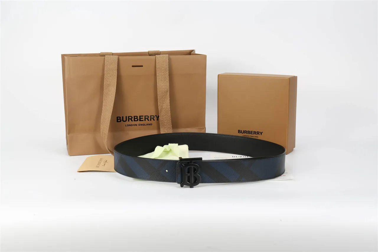 Burberry Thomas Monogram Black Navy Diagonal House Check Pattern Matte Buckle Leather Belt 10