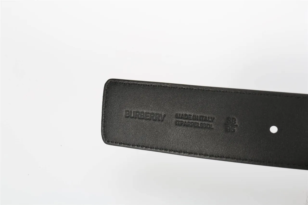 Burberry Thomas Monogram Black Navy Diagonal House Check Pattern Matte Buckle Leather Belt 16