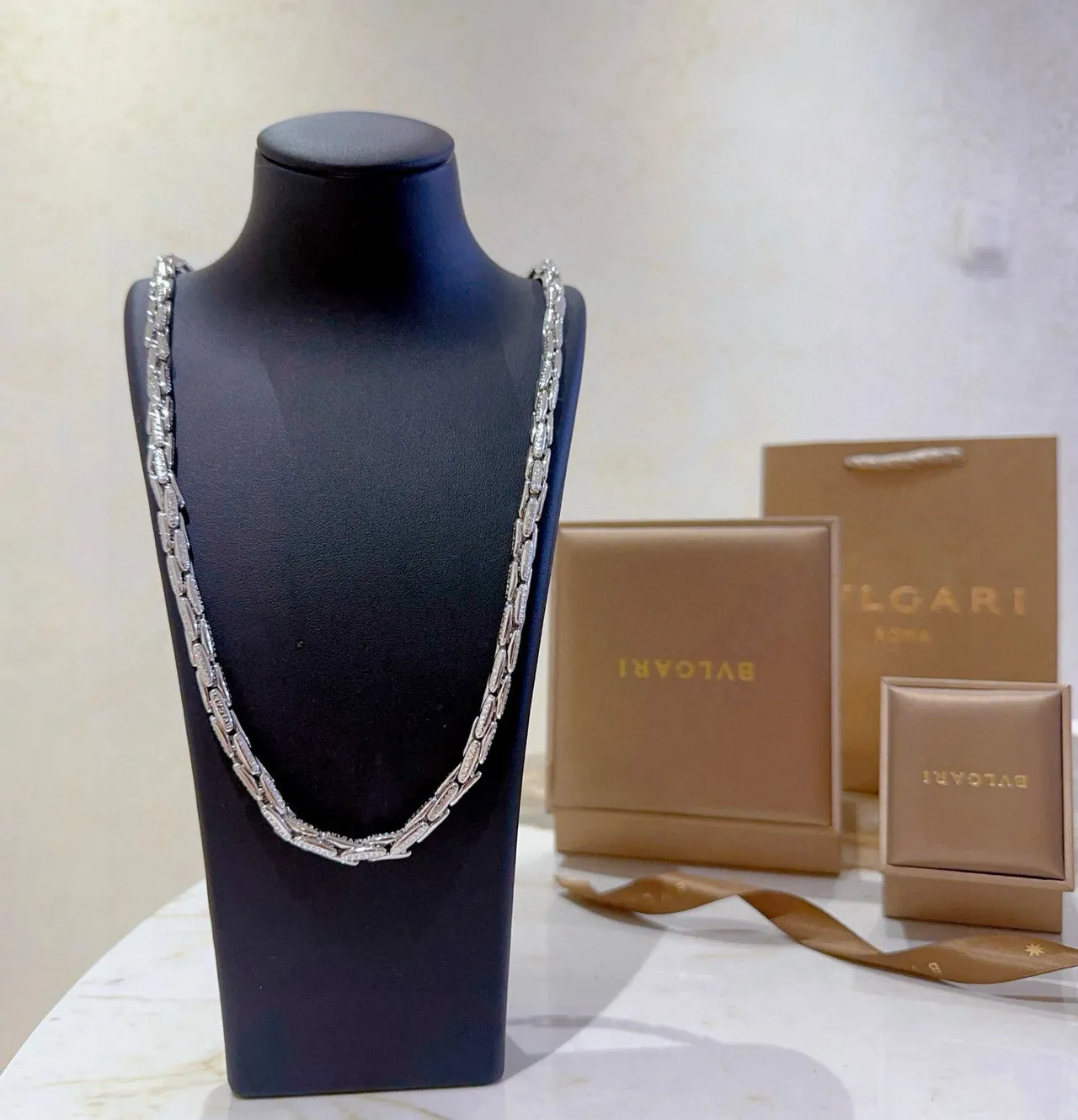 Bvlgari Collier Chaîne Articulée Pavé 4