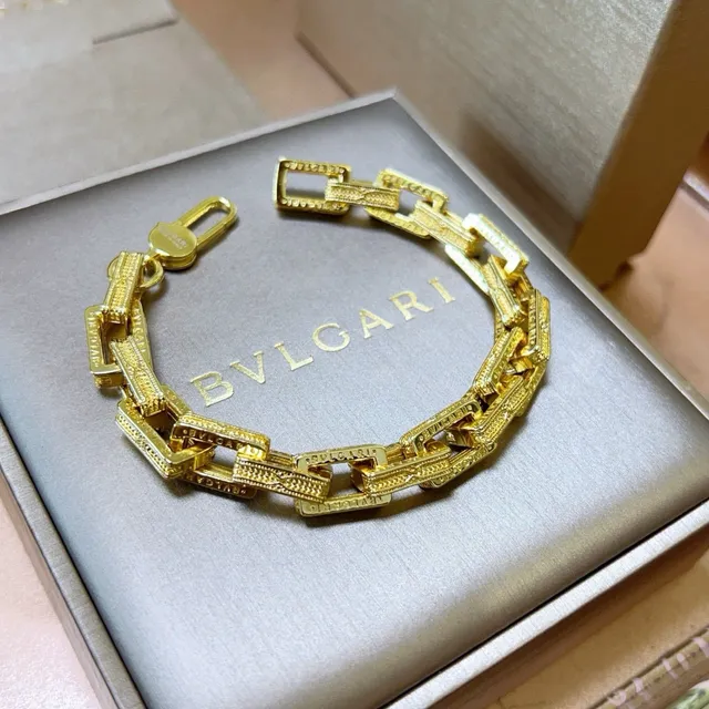 Bvlgari B.zero1 Geometric Rectangular Link Gold Bracelet 6