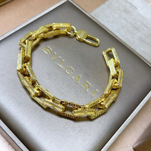 Bvlgari B.zero1 Geometric Rectangular Link Gold Bracelet 9