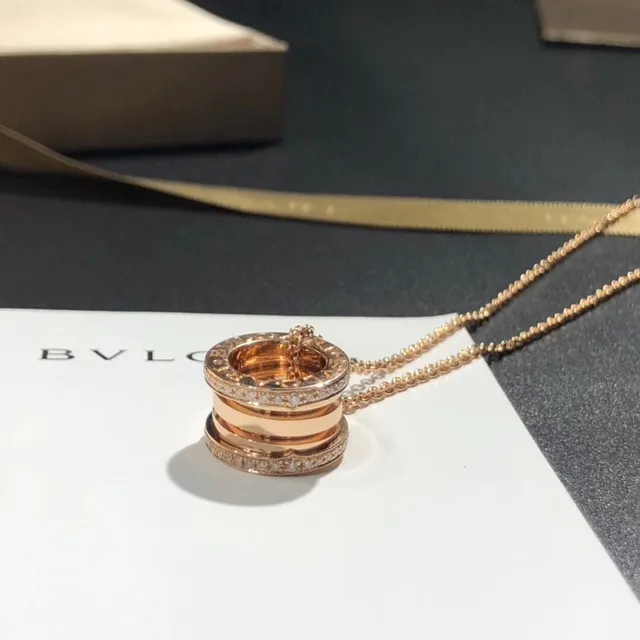 Bvlgari B.zero1 قلادة متعدد الحلقات مكسوة بالماس ذهب وردي 4