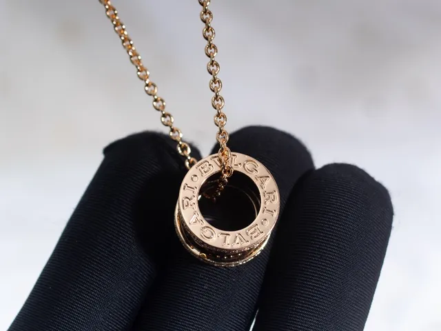 Bvlgari B.zero1 Rotating Black Ceramic and Pavé Diamond Necklace 6