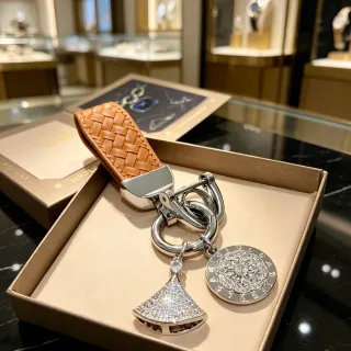 Bvlgari Divas’ Dream 米色银色 编织 棕褐色皮革 镶嵌 水晶 扇形 魅力 手链
