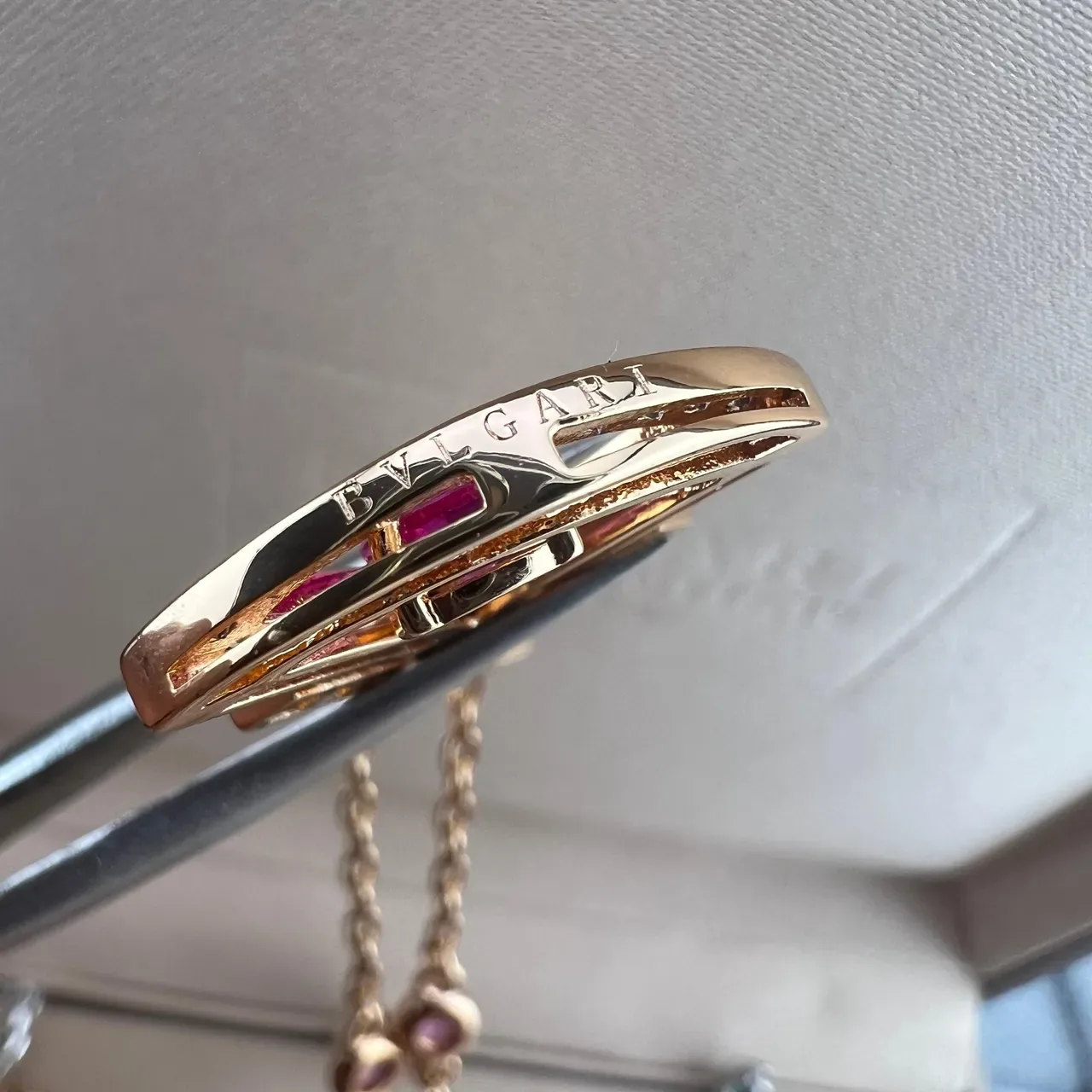 Bvlgari Divas’ Dream Collares en forma de abanico con diamantes pavé y gemas en forma de lágrima 2