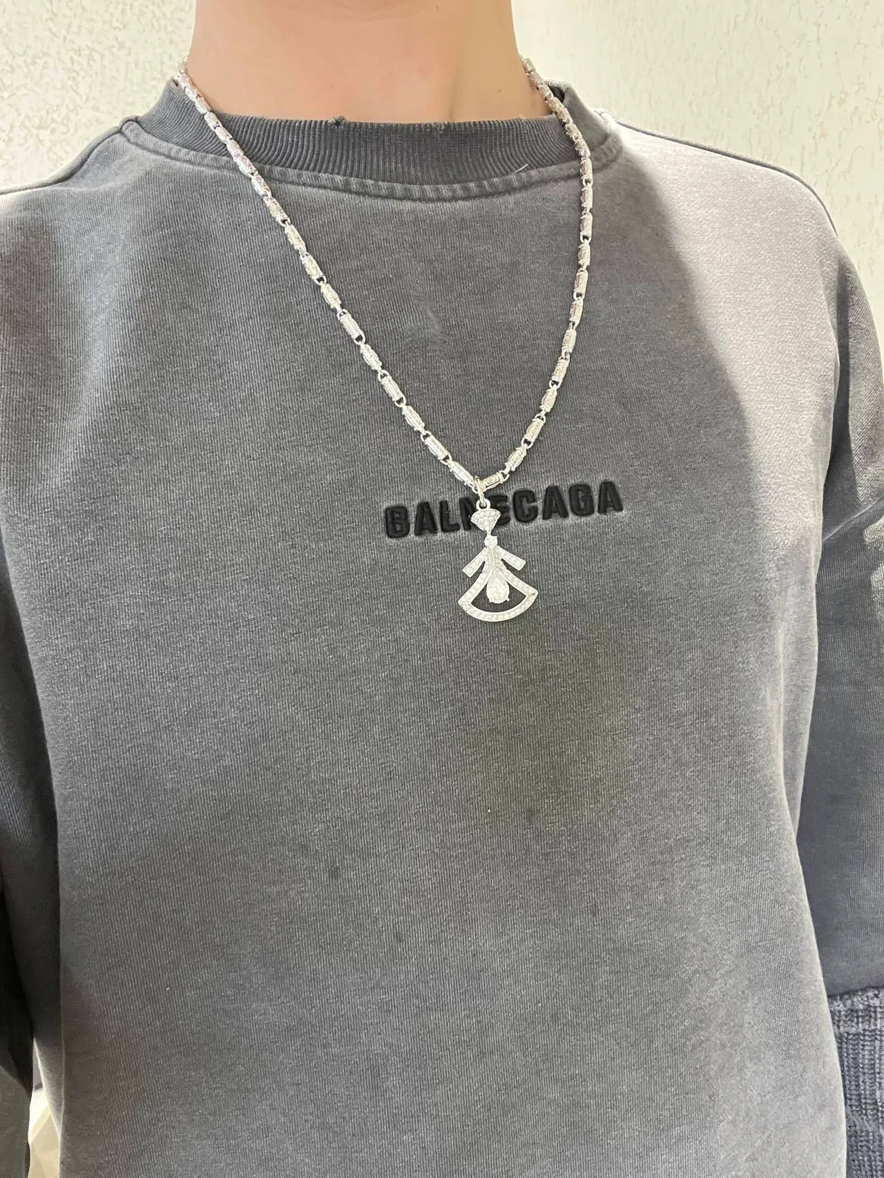 Bvlgari Divas’ Dream Collier de diamants en forme d'éventail taillés en perle 2
