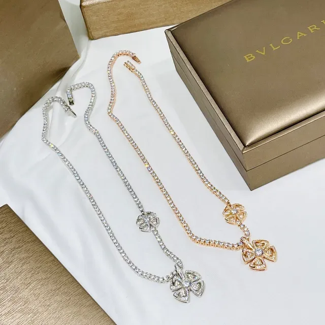 Bvlgari Fiorever Diamond-Paved Floral Motif Necklace 5