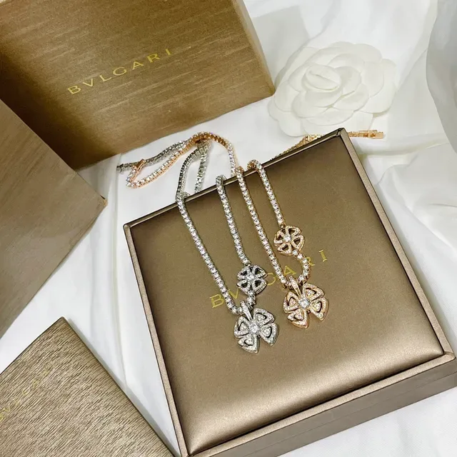 Bvlgari Fiorever Diamond-Paved Floral Motif Necklace 7