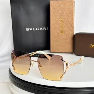 Bvlgari बिना किनारे वाला चौकोर सुनहरा टोन ग्रेडिएंट सनग्लासेस