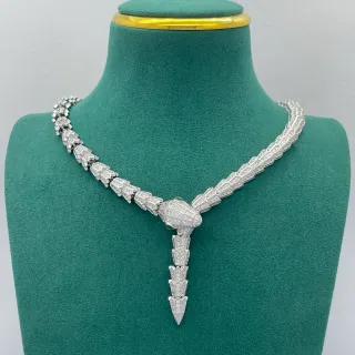 বুলগারি Serpenti Pavé ডায়মন্ড এবং ইমারল্ড সাপের হার