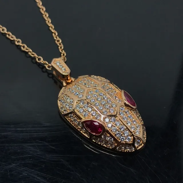 Bvlgari Serpenti Pavé Diamond Tête de Serpent Pendentif Colliers 4