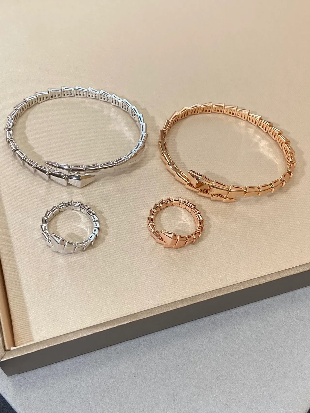 Bvlgari Silver Gold Segmented Geometric Links Serpent-Head Clasp Bracelet 4