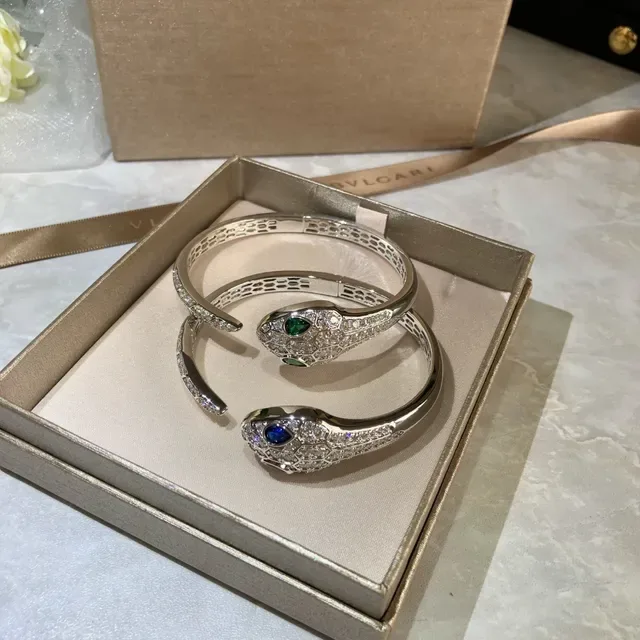 Bvlgari Silver Green Snake-Head Cuff Pavé Diamond Scale Pattern Bracelet 8