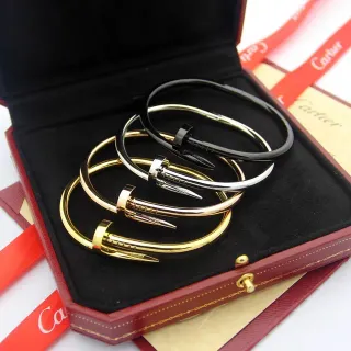 Cartier Juste un Clou سوار صلب ذهبي أسود نقشة رأس المسمار