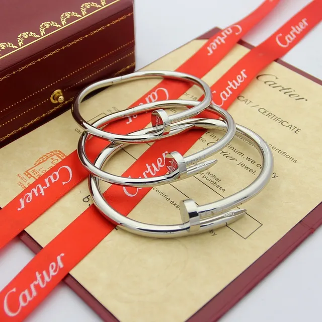 Cartier Juste un Clou brazalete rígido con motivo de cabeza de clavo en oro negro 7