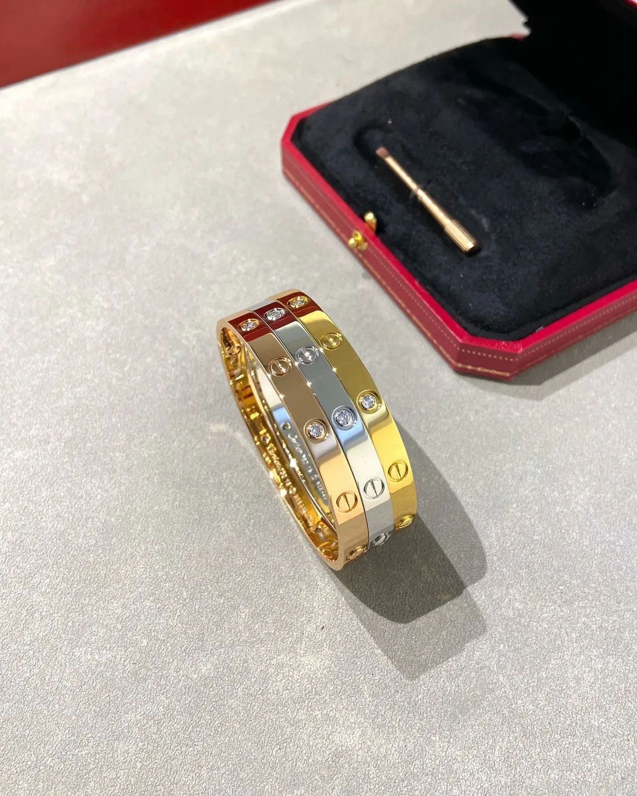 Cartier Juste un Clou Gold Silver Rectangular Bar Profile Five Bezel-Set Round Stones Bracelet 6