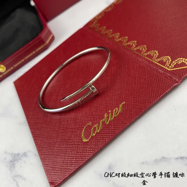 Cartier Juste un Clou Motif Clou Bracelet Ouvert 5