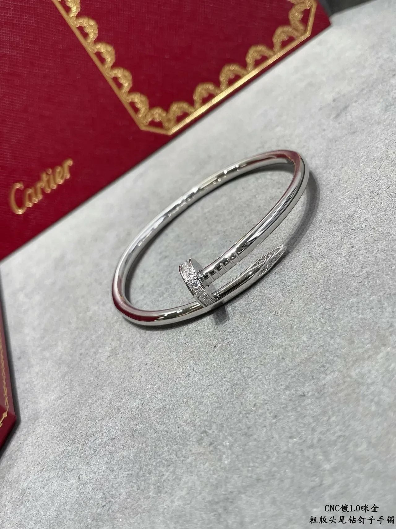 Pulseira Cartier Juste un Clou Pavé com Diamantes 4