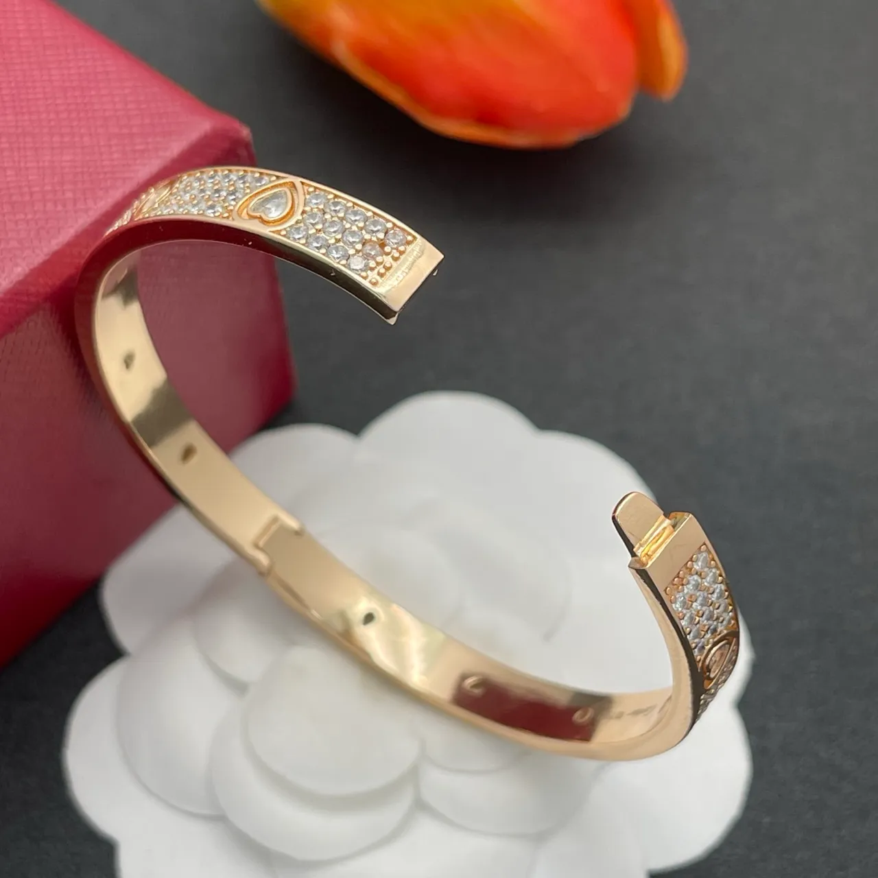 Cartier Juste un Clou Pavé Cœur Goutte Or Rose Bracelet 4