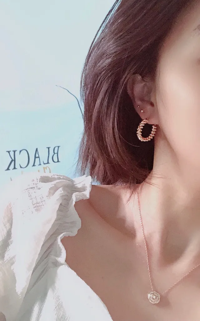 Cartier Juste un Clou أقراط حلقية مدببة 2