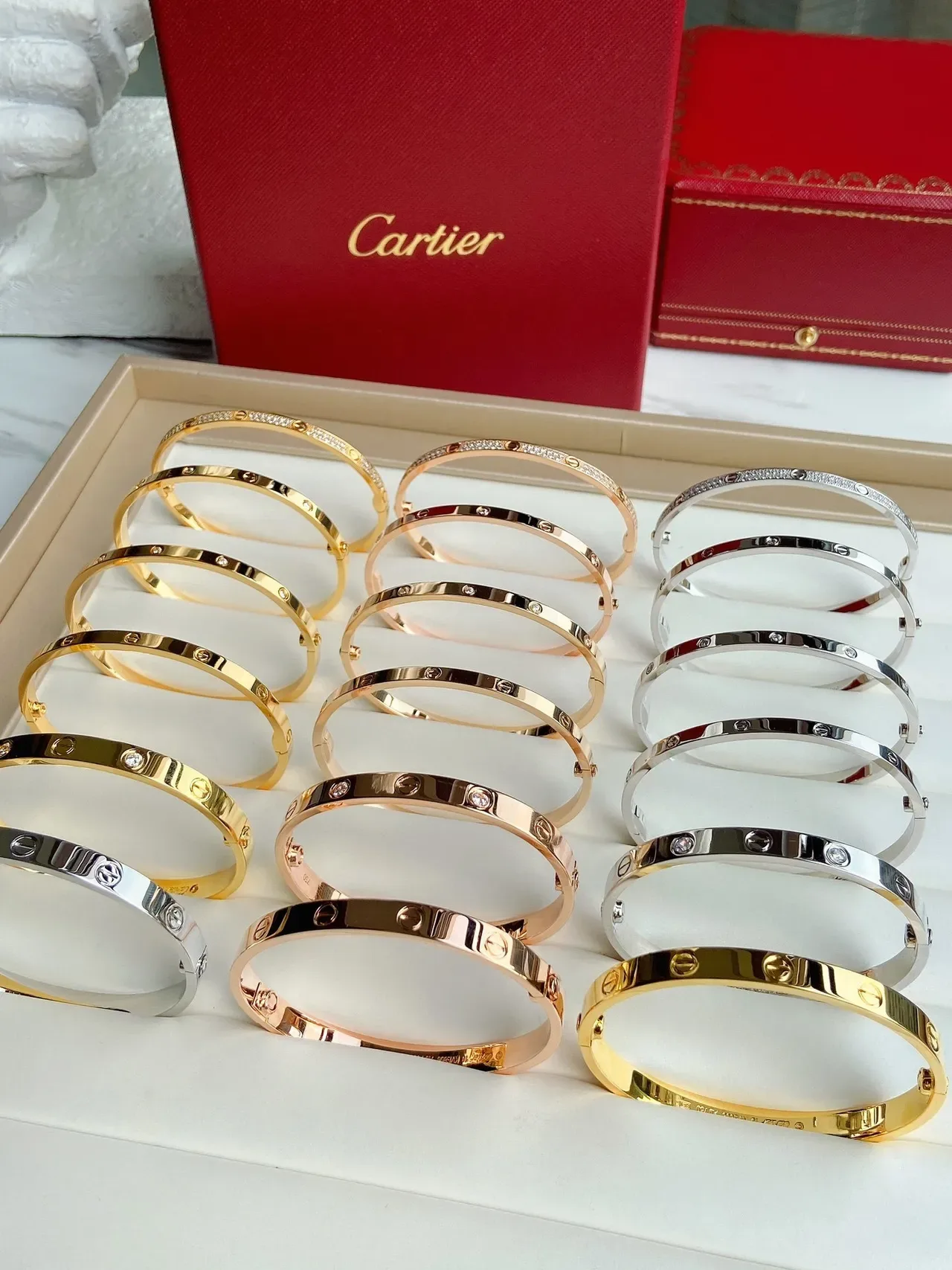 Bracelet Cartier Love Rigide Or Rose Argent Noir PVD 4