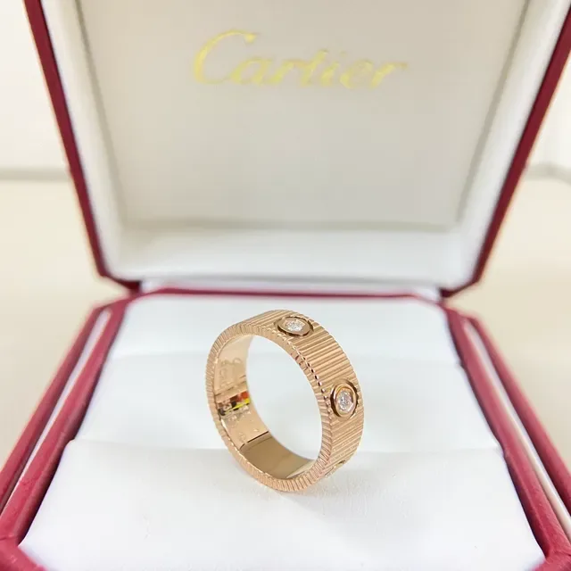 Cartier Love Bague Bande Flutée Striée Set à Vis Diamants 3