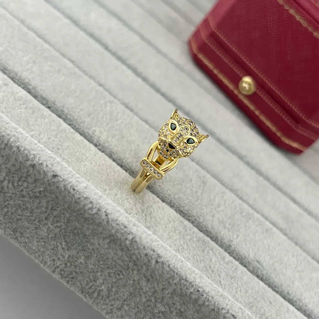 Cartier Panthère Panther Head Pavé Crystal Green Eye Ring 4