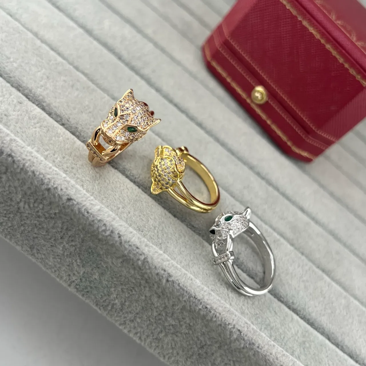 Cartier Panthère Panther Head Pavé Crystal Green Eye Ring 6