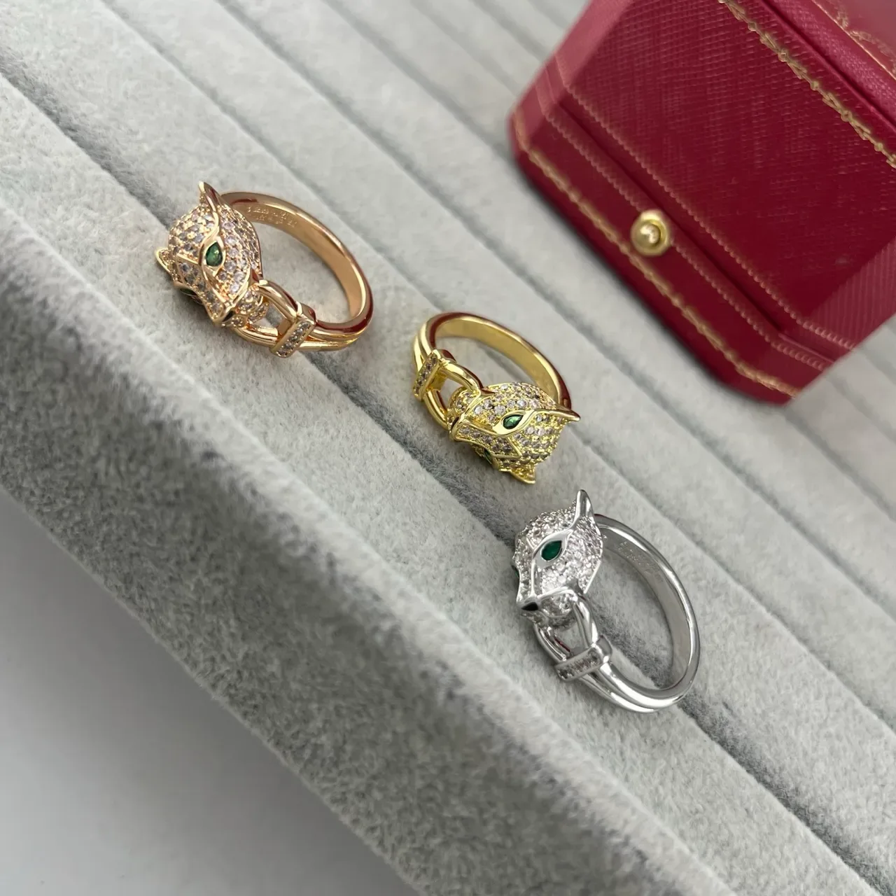 Cartier Panthère Panther Head Pavé Crystal Green Eye Ring 8