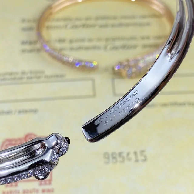 Cartier Panthère Pavé Diamant Tête de panthère Bracelet jonc 4