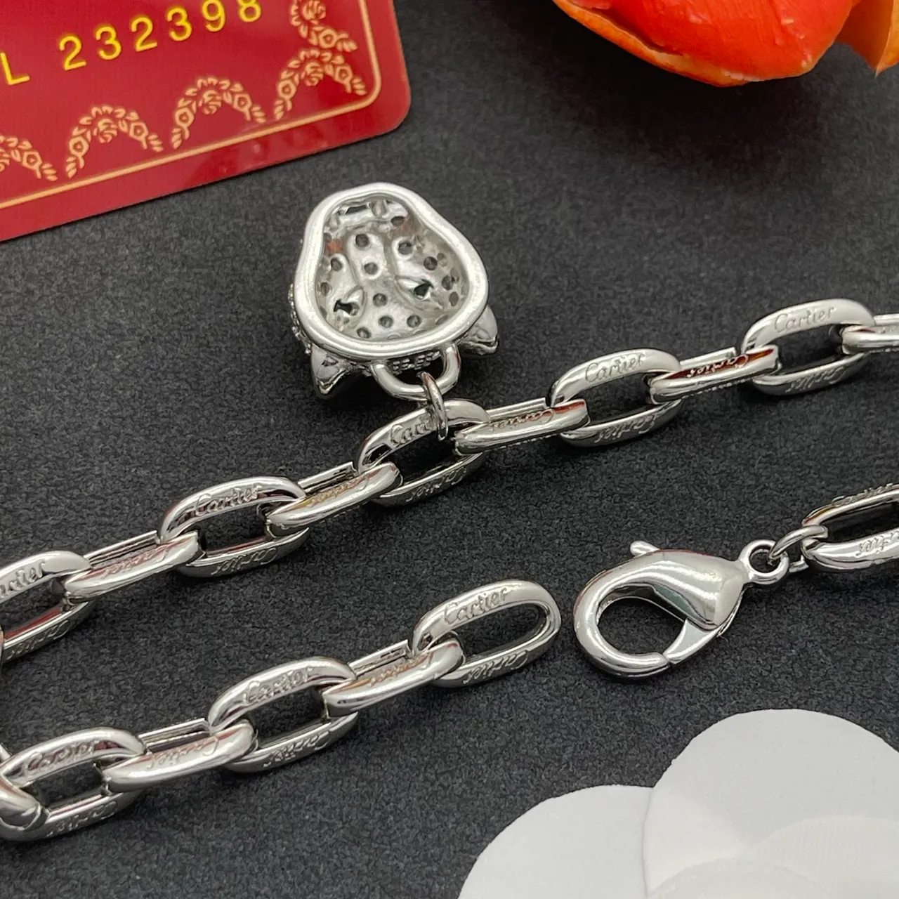 Bracelet Cartier Panthère Pavé à maillons tête de panthère 3