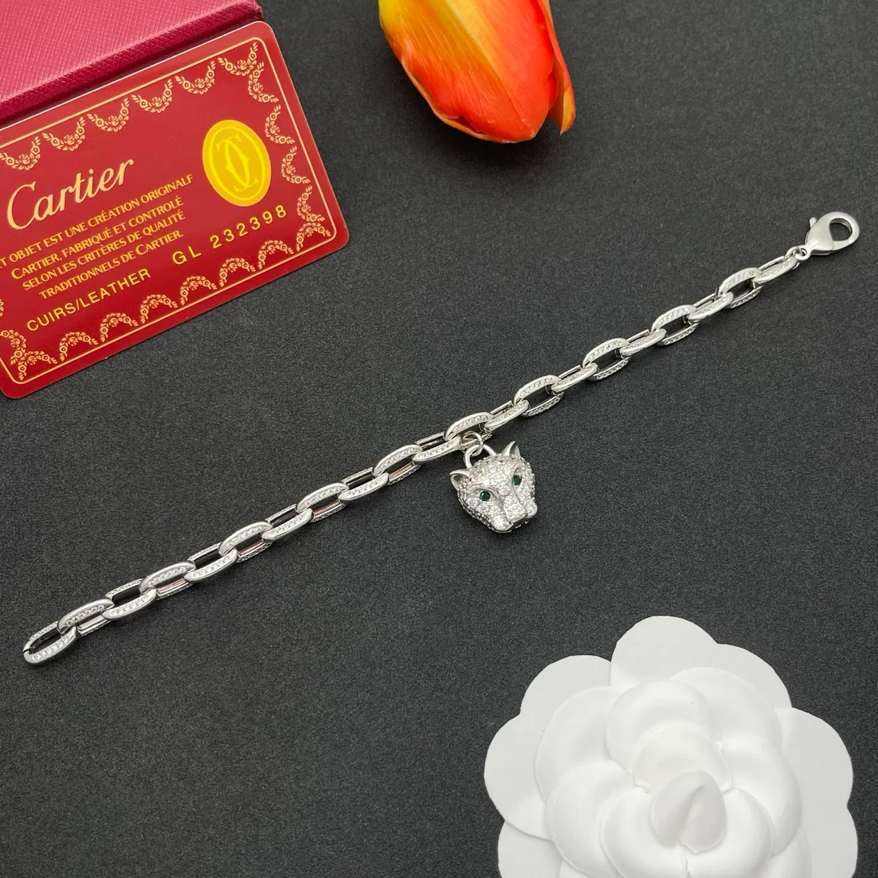 Bracelet Cartier Panthère Pavé à maillons tête de panthère 8