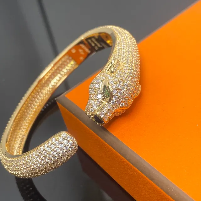 Cartier Panthère Pavé Tête de Panthère Bracelet à Manchette Ouverte 3