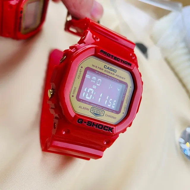 Casio G-Shock DW-5600 Rouge et Or Montre Sportive 7