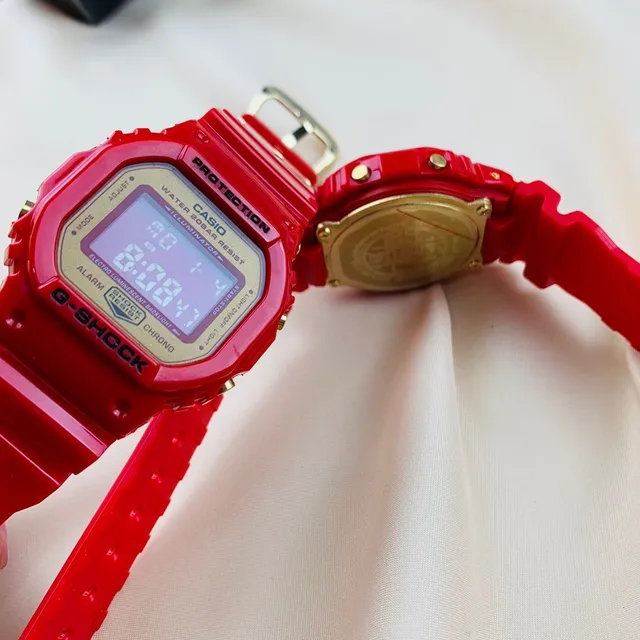 Casio G-Shock DW-5600 Rouge et Or Montre Sportive 8