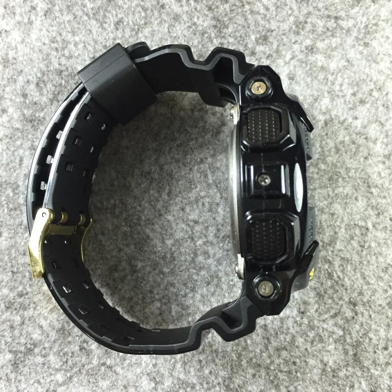 Casio G-Shock GA-100 Preto e Dourado Relógio Esportivo 10