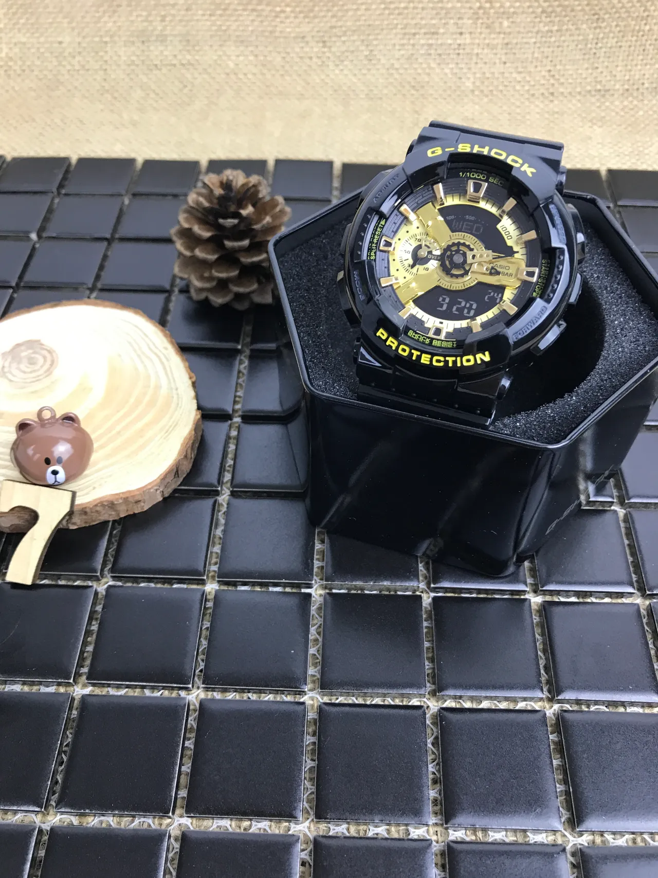 Casio G-Shock GA-100 Preto e Dourado Relógio Esportivo 15