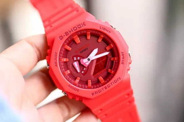 Casio G-Shock GA-2100 Montre de sport en résine rouge 3