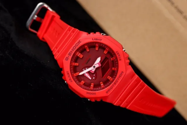 Casio G-Shock GA-2100 Montre de sport en résine rouge 4