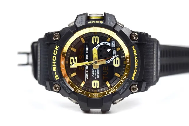 Casio G-Shock Mudmaster Black and Gold Sports Watch 2