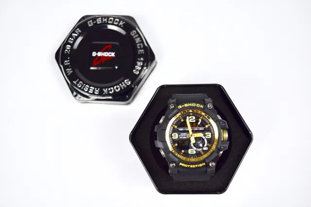 Casio G-Shock Mudmaster Black and Gold Sports Watch 5