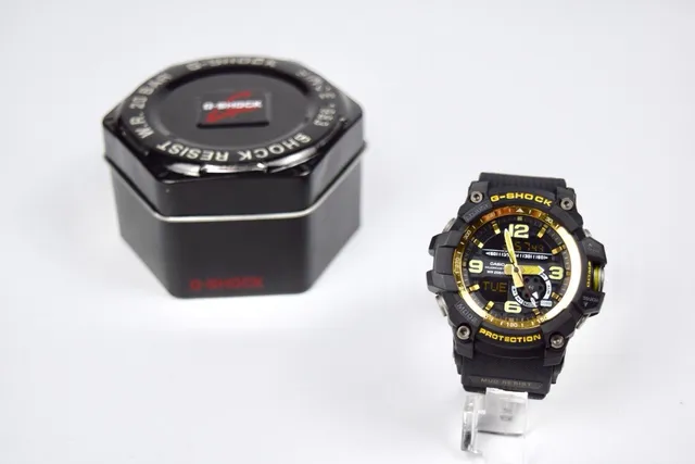 Casio G-Shock Mudmaster Black and Gold Sports Watch 6