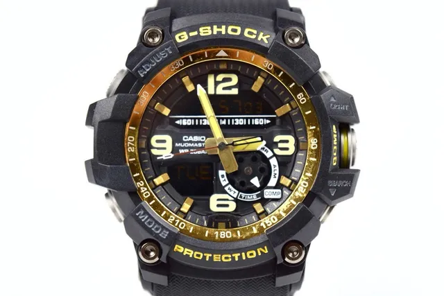 Casio G-Shock Mudmaster Black and Gold Sports Watch 9