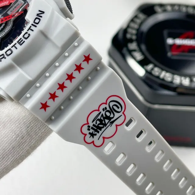 Casio G-Shock Blanc et Rouge Analog-Digital Montre Sportive 2