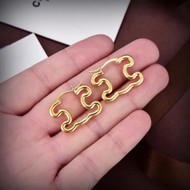 Celine Abstract Wavy Hoop Boucles d'Oreilles Dorées 4