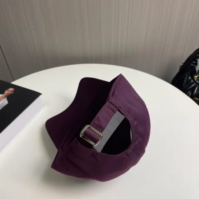 Celine Boné de Beisebol com Logo Bordado Roxo 4