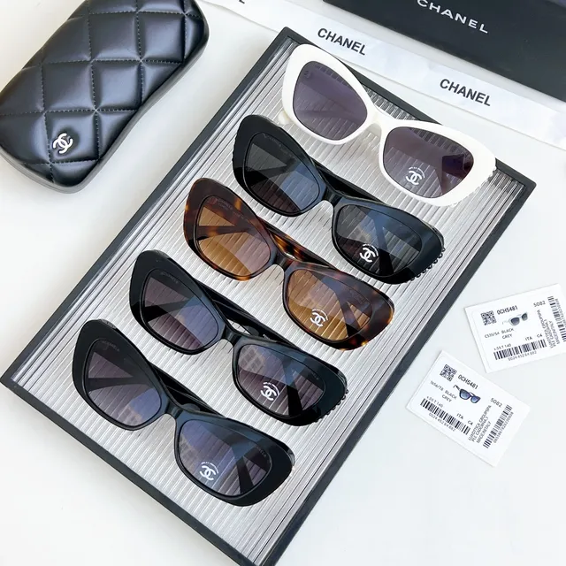 Chanel Óculos de Sol Preto Dourado Silhueta Montura de Acetato Olho de Gato 8