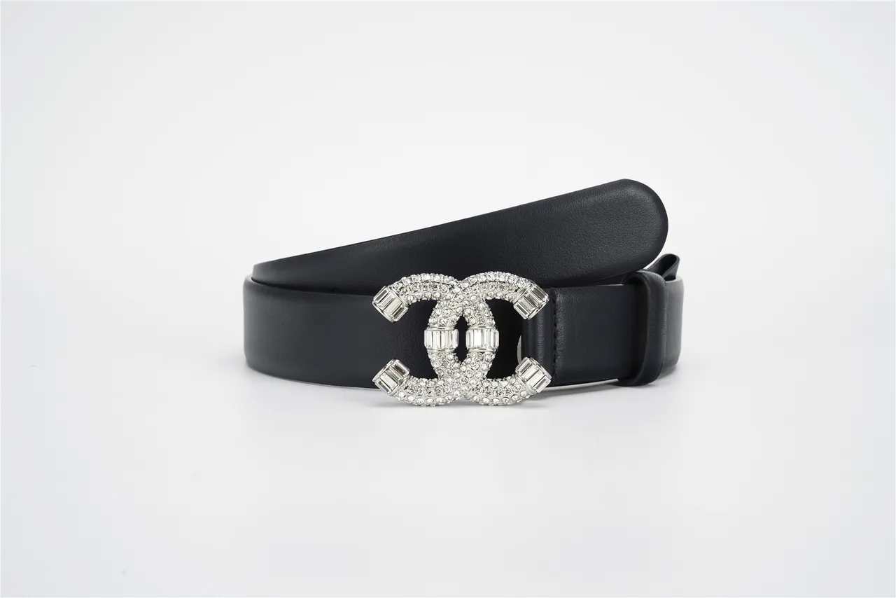 Chanel Black Silver Crystal-Embellished Interlocking CC Buckle Leather Belt 5